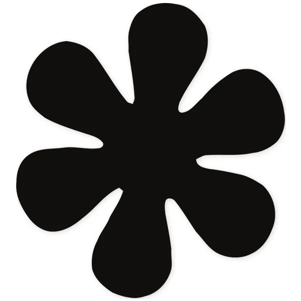 Silueta negra de una flor abstracta con seis pétalos redondeados y orgánicos, dispuesta de forma concéntrica.